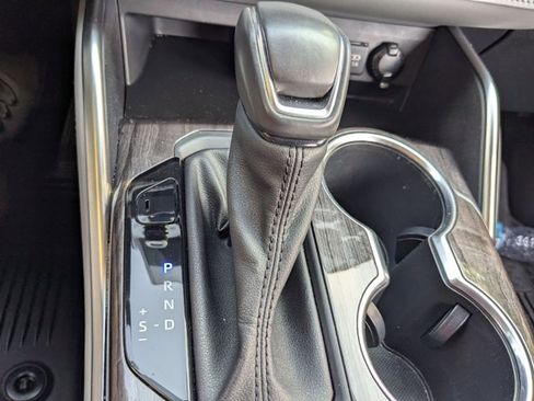 Used 2021 Toyota Highlander Platinum image 7