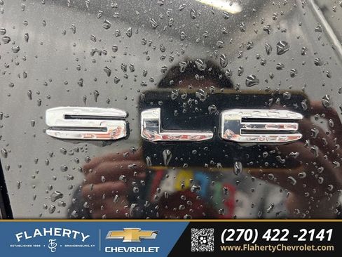 Used 2023 GMC Acadia SLE w/ Driver Convenience Package image 18