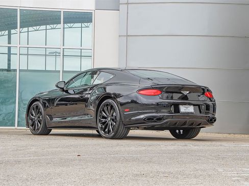 Used 2024 Bentley Continental GT image 14