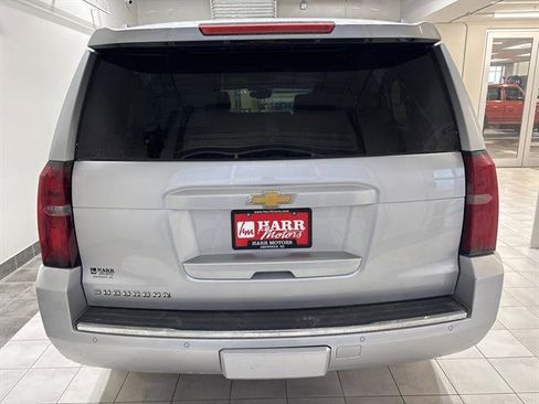 Used 2015 Chevrolet Suburban LTZ image 3