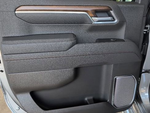 New 2026 Chevrolet Silverado 1500 High Country w/ High Country Premium Package image 9