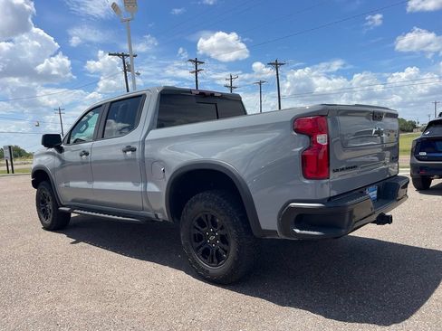 Used 2024 Chevrolet Silverado 1500 ZR2 w/ Technology Package AWD/4WD image 5