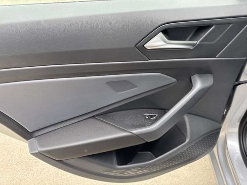 New 2026 Volkswagen Jetta SE FWD image 8