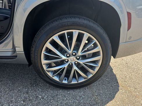 New 2026 Buick Enclave Avenir w/ Super Cruise Package FWD image 35