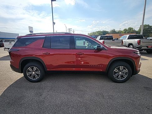 New 2026 Chevrolet Traverse LT w/ Driver Confidence Package image 9