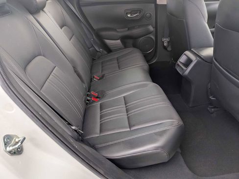 Used 2024 Honda HR-V EX-L image 17