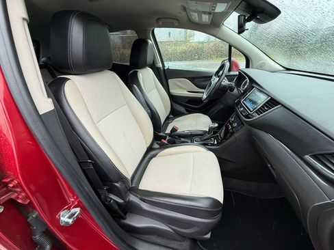 Used 2019 Buick Encore Preferred image 12