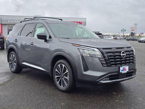 New 2026 Nissan Pathfinder Platinum w/ Cargo Package image 1