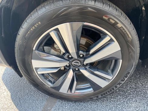 Used 2023 Nissan Rogue SL w/ SL Premium Package FWD image 28