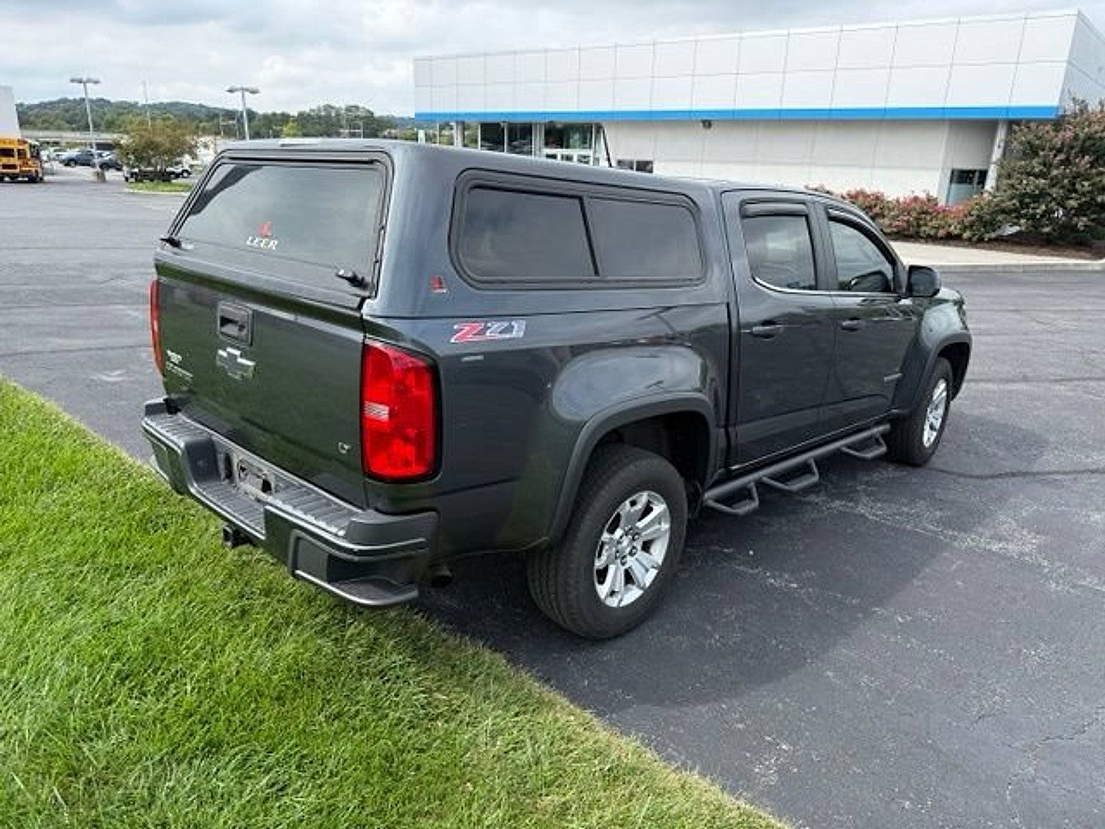 Used 2016 Chevrolet Colorado LT w/ LT Convenience Package AWD/4WD image 8