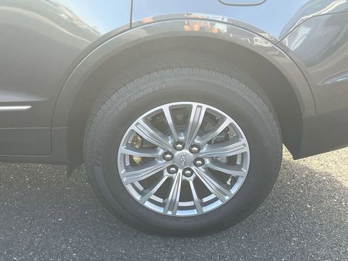 Used 2019 Cadillac XT5 Luxury image 34