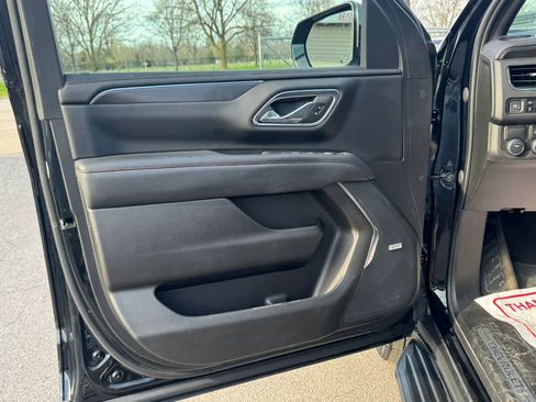 Used 2023 Chevrolet Tahoe RST RWD image 15