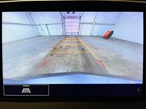 Used 2023 Cadillac XT4 Sport image 13