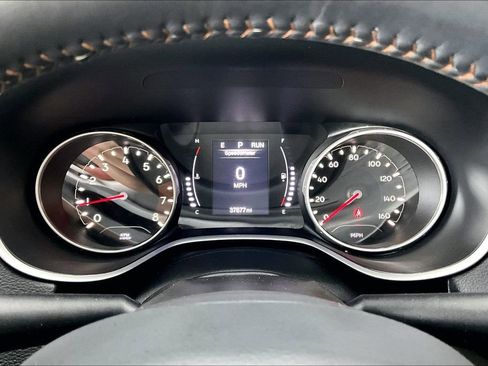 Used 2019 Jeep Compass Latitude image 12