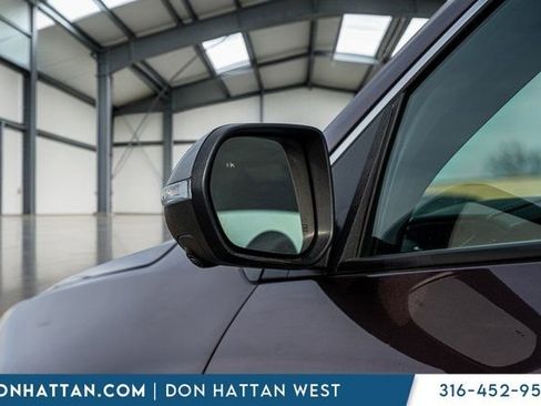 Used 2025 GMC Acadia Elevation image 26