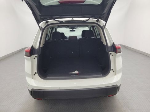 Used 2024 Nissan Rogue S AWD/4WD image 29