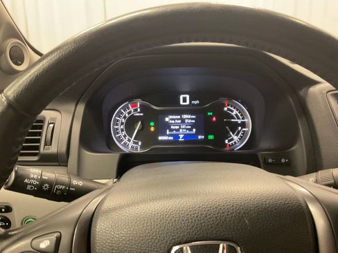 Used 2019 Honda Ridgeline RTL-T image 2