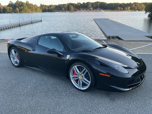 Used 2013 Ferrari 458 Spider image 20