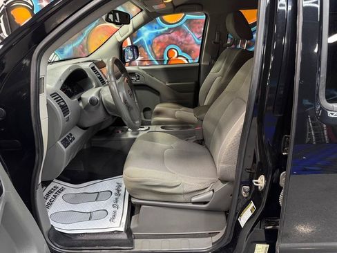 Used 2020 Nissan Frontier SV AWD/4WD image 11