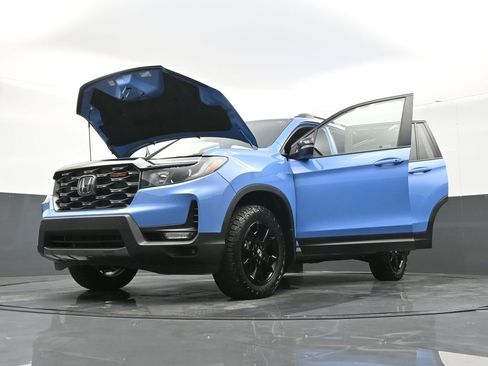 Used 2024 Honda Passport TrailSport image 46