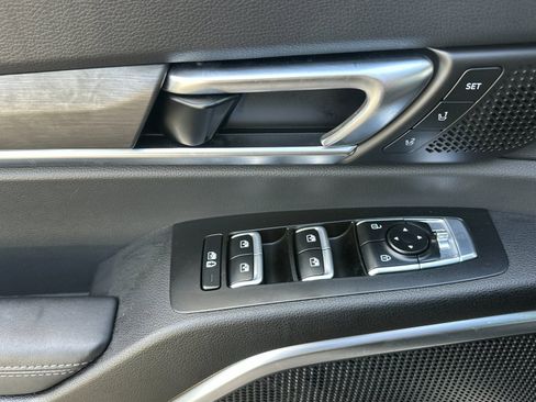Used 2023 Kia Telluride SX Prestige X-Pro AWD/4WD image 11