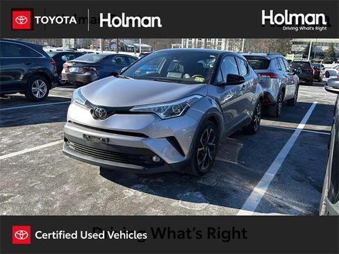 Used 2019 Toyota C-HR Limited image 1