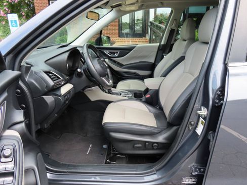 Used 2022 Subaru Forester Limited AWD/4WD image 15