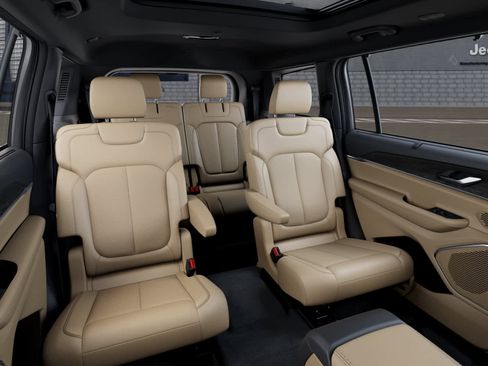 New 2026 Jeep Grand Cherokee L Limited w/ Luxury Tech Group II AWD/4WD image 15