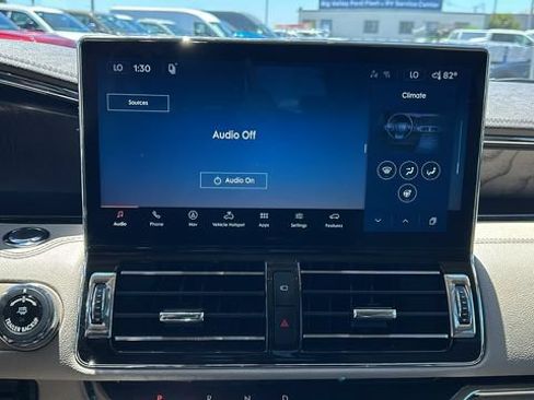 Used 2023 Lincoln Navigator L Reserve AWD/4WD image 22