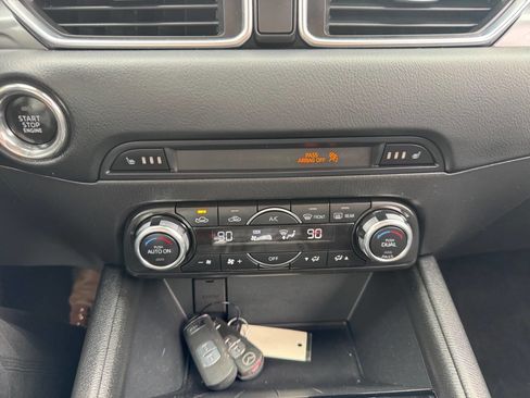 Used 2017 MAZDA CX-5 Touring image 19