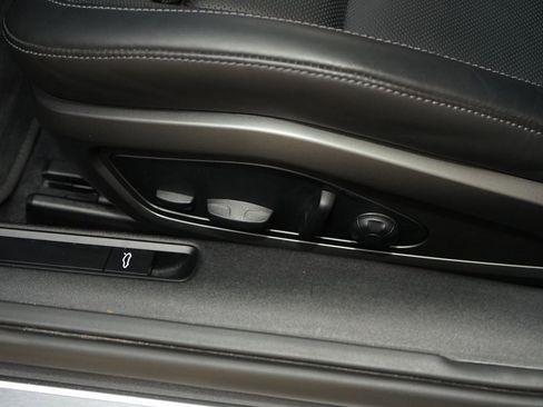 Used 2022 Porsche 911 Carrera S image 32