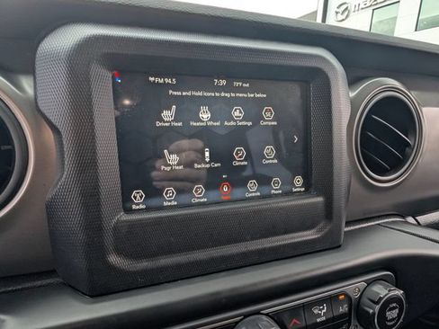 Used 2022 Jeep Wrangler Unlimited Sport AWD/4WD image 21