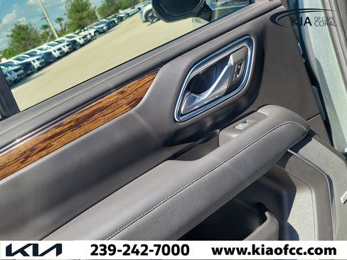 Used 2024 Chevrolet Tahoe Premier RWD image 14