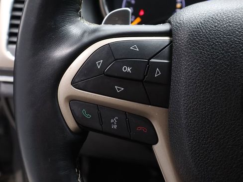 Used 2017 Jeep Grand Cherokee Limited image 28