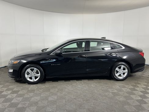 Used 2021 Chevrolet Malibu LS FWD image 2