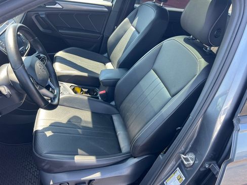 Used 2022 Volkswagen Tiguan SE R-Line AWD/4WD image 12