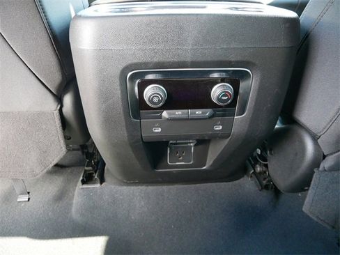 Used 2023 Chevrolet Tahoe LS image 17