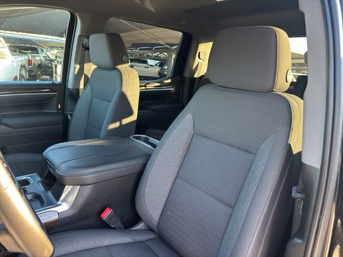 Used 2026 GMC Sierra 1500 Elevation image 25