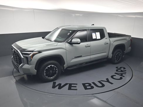 Used 2026 Toyota Tundra SR5 w/ TRD Off-Road Package AWD/4WD image 30