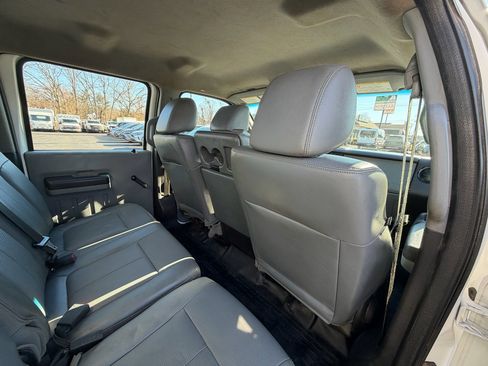 Used 2015 Ford F550 4x4 Crew Cab Super Duty image 37
