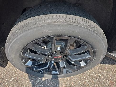 Used 2022 GMC Yukon XL Denali AWD/4WD image 7