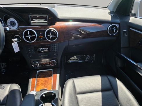 Used 2013 Mercedes-Benz GLK 350 4MATIC image 4