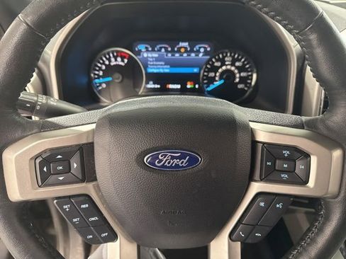 Used 2020 Ford F150 Lariat w/ Equipment Group 502A Luxury AWD/4WD image 12