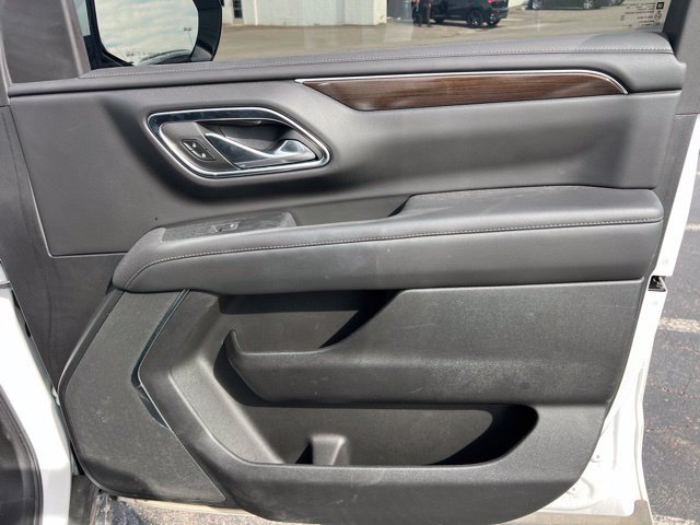 Used 2023 GMC Yukon SLE w/ Max Trailering Package AWD/4WD image 9