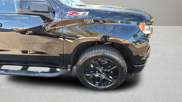 Used 2024 Chevrolet Silverado 1500 RST w/ Z71 Off-Road Package AWD/4WD image 35