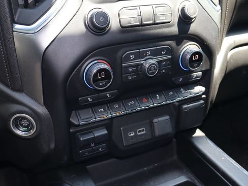 Used 2021 Chevrolet Silverado 1500 LT Trail Boss w/ Convenience Package II AWD/4WD image 24
