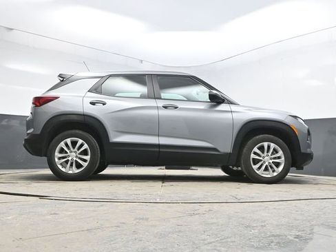 Used 2023 Chevrolet TrailBlazer LS image 36