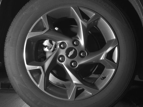 Used 2025 Chevrolet Trax LT w/ LT Convenience Package image 15