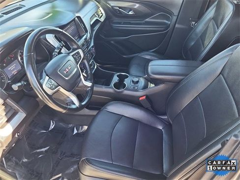 Used 2024 GMC Terrain SLT image 24