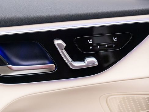 New 2026 Mercedes-Benz GLC 300 4MATIC image 16